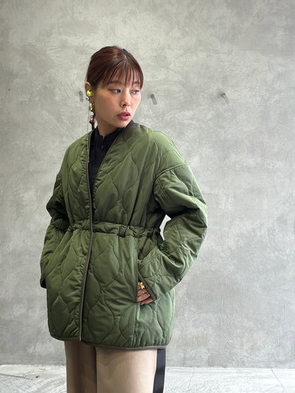 キルティングVネックショートコート／trois