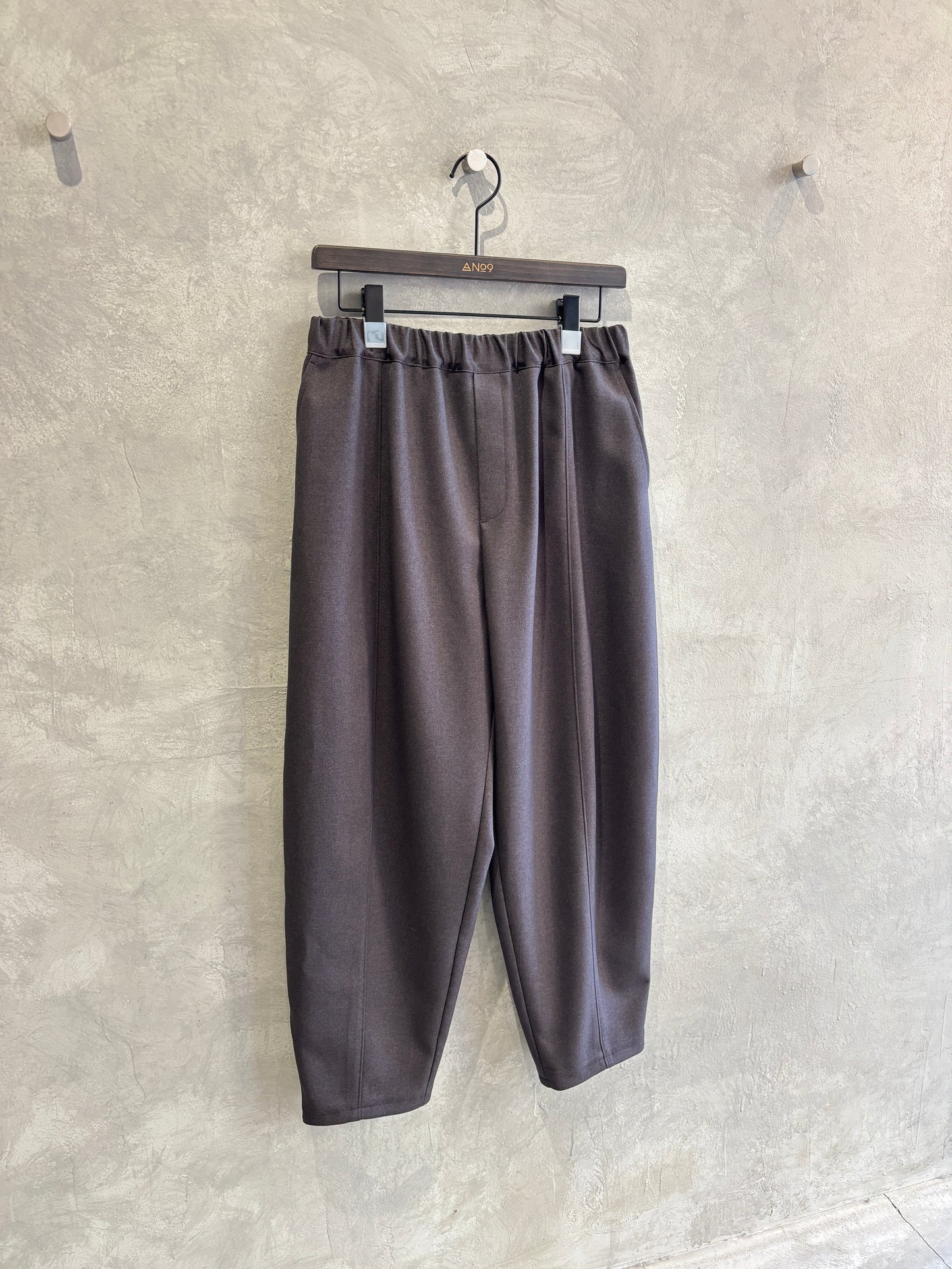 イージーカーブパンツ／trois