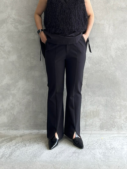 スーパーストレッチフレアパンツ／CYAN tokyo