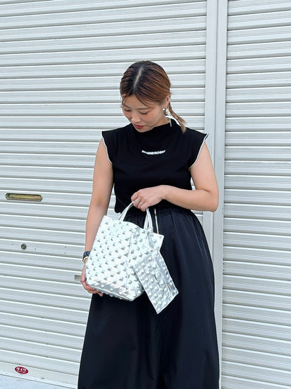 スタッズエンボスバッグ／イタリア・フィレンチェのレザーバッグ