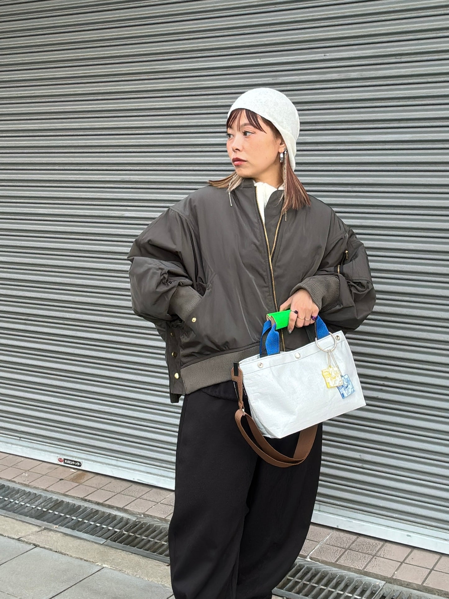 ナイロンツイルポンチョライクMA-1／trois