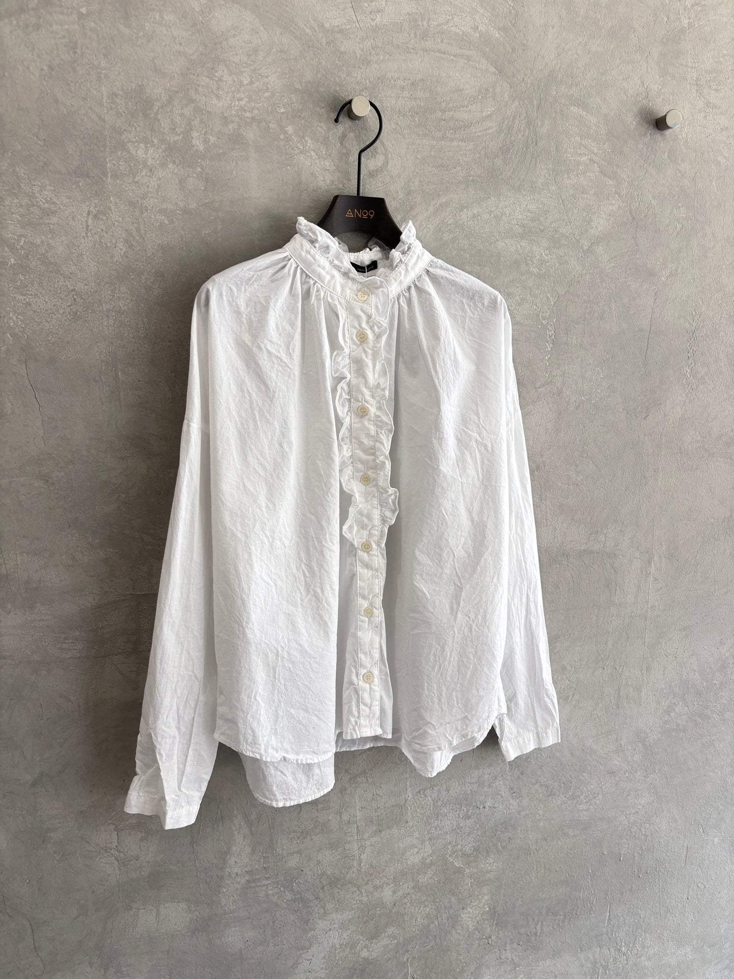 フリルブラウス／vent blanc