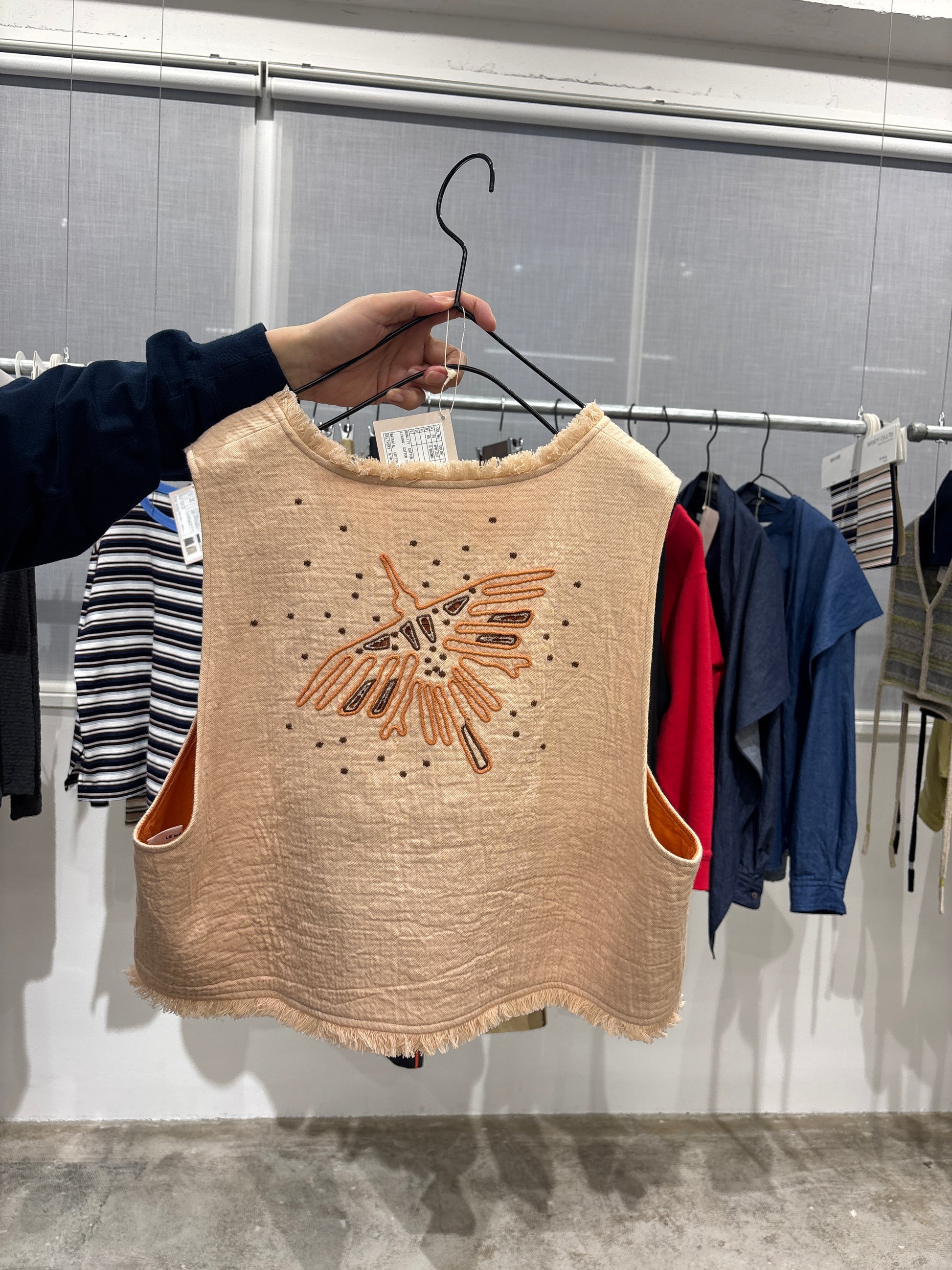 【予約⚡︎販売】刺繍ショート丈ベスト／#8643703／LE MÉLANGE／2026 AW #1