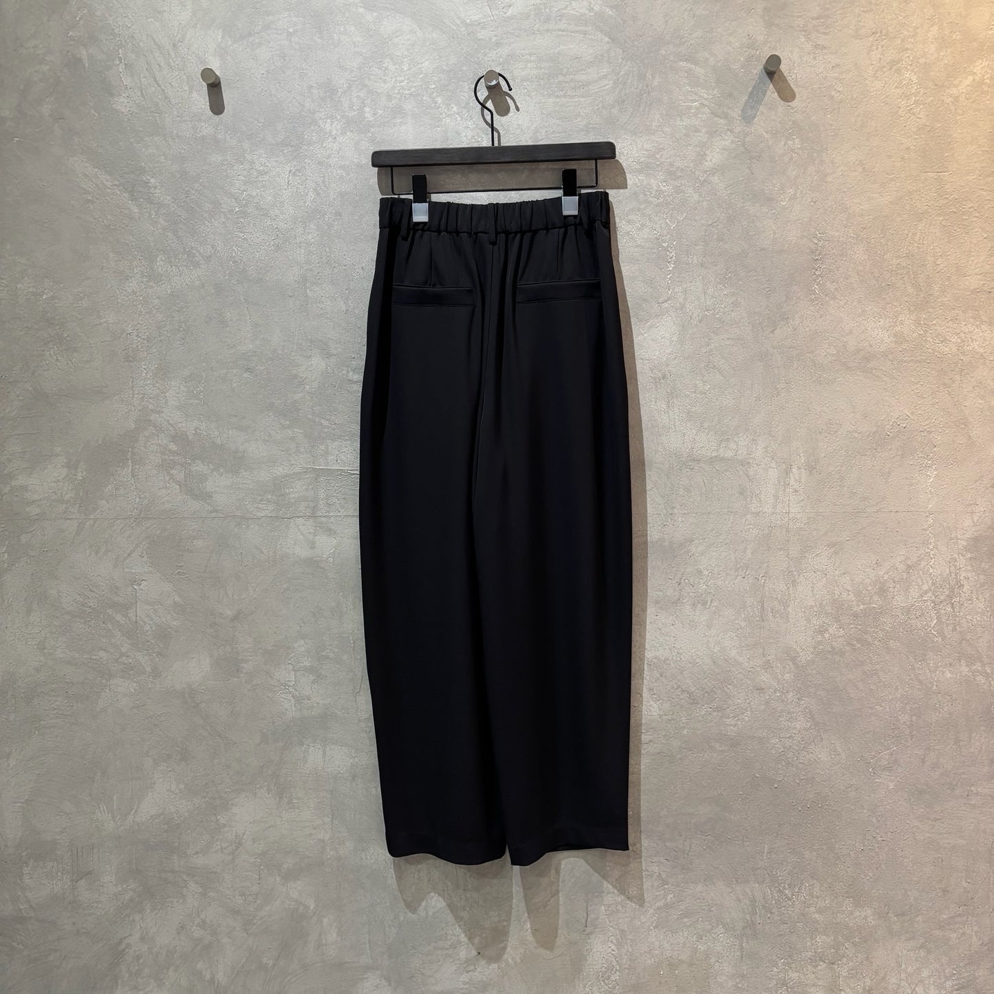 アンフォラパンツ／Anna Kerry