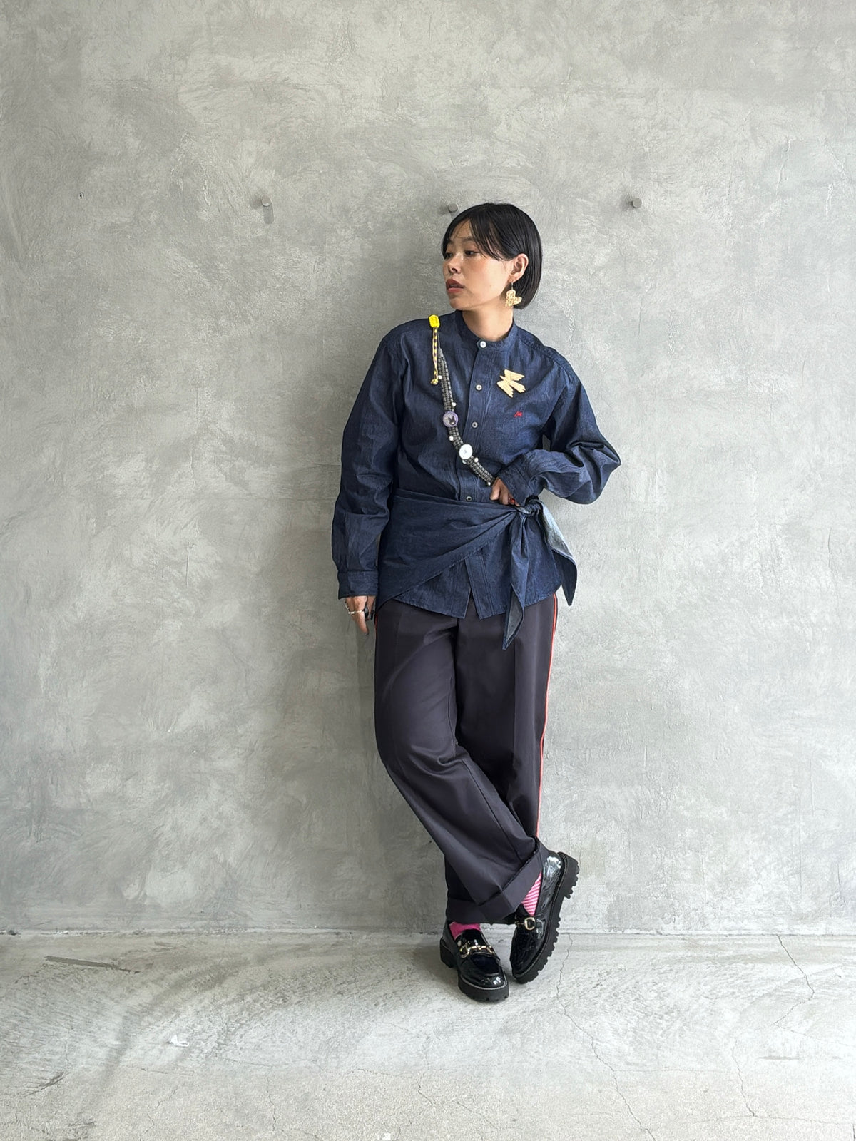スタンドカラーデニムシャツ（スカーフ付き）／#8643203／LE MÉLANGE／2026 AW #1