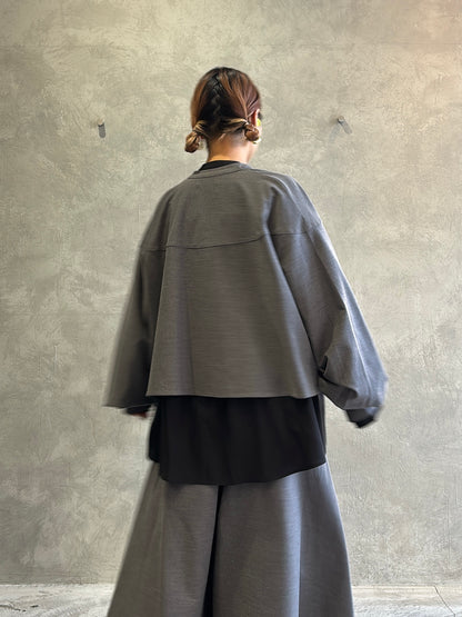 ラウンドステッチサーキュラシャツ／CYAN tokyo