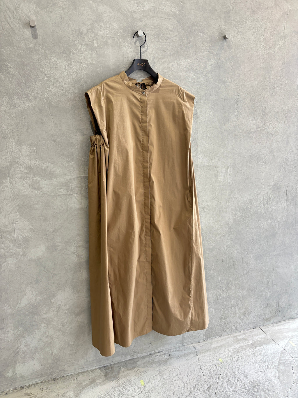 スタンドカラーワンピース／Dignite collier／MNMS