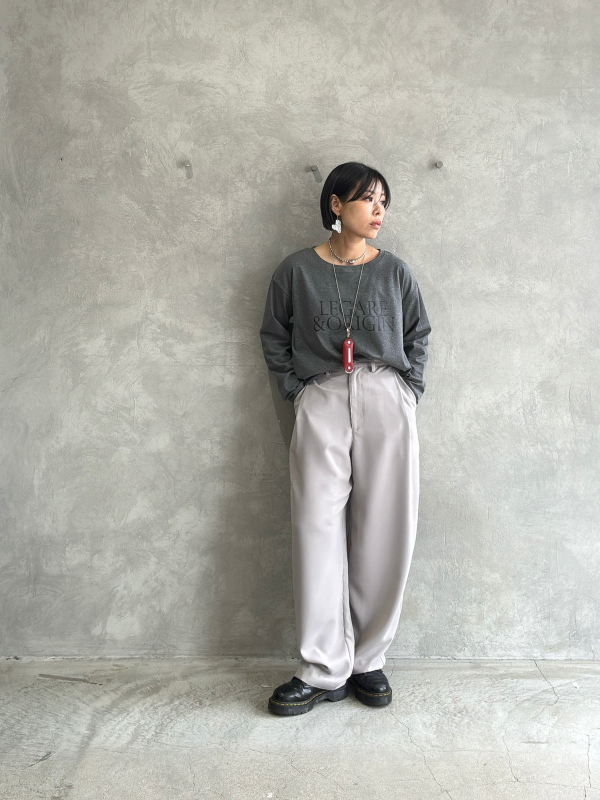 ロゴプリントロンT／Anna Kerry