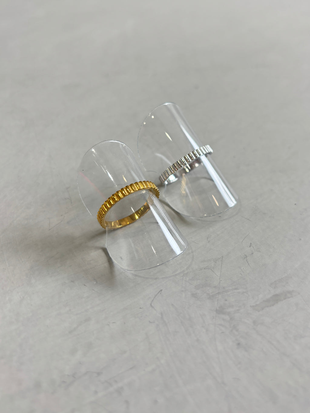 コインエッジリング