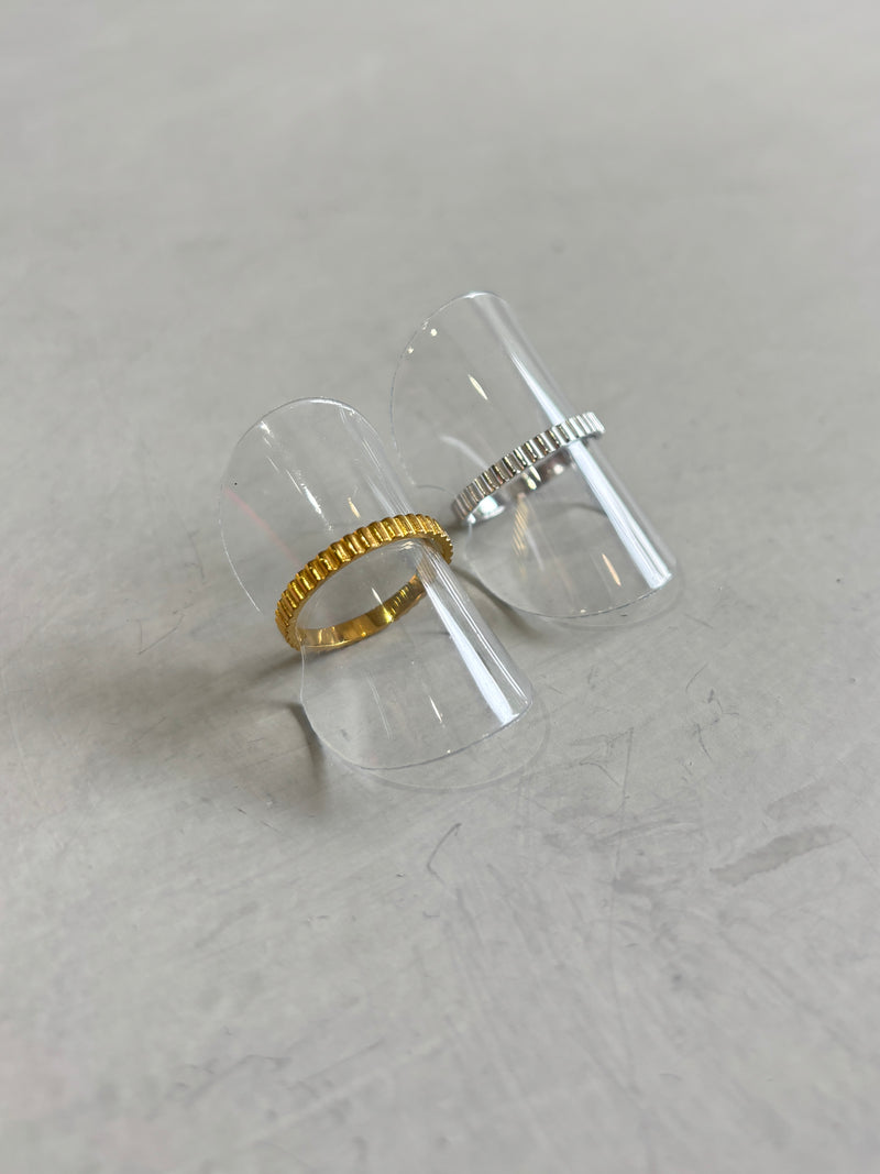 コインエッジリング