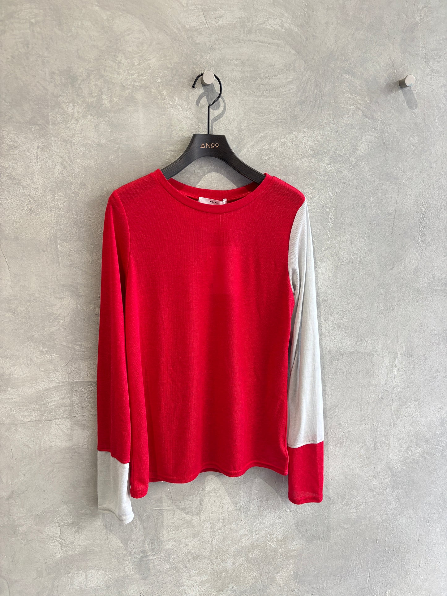 バイカラーインナーニット／LHELBIE