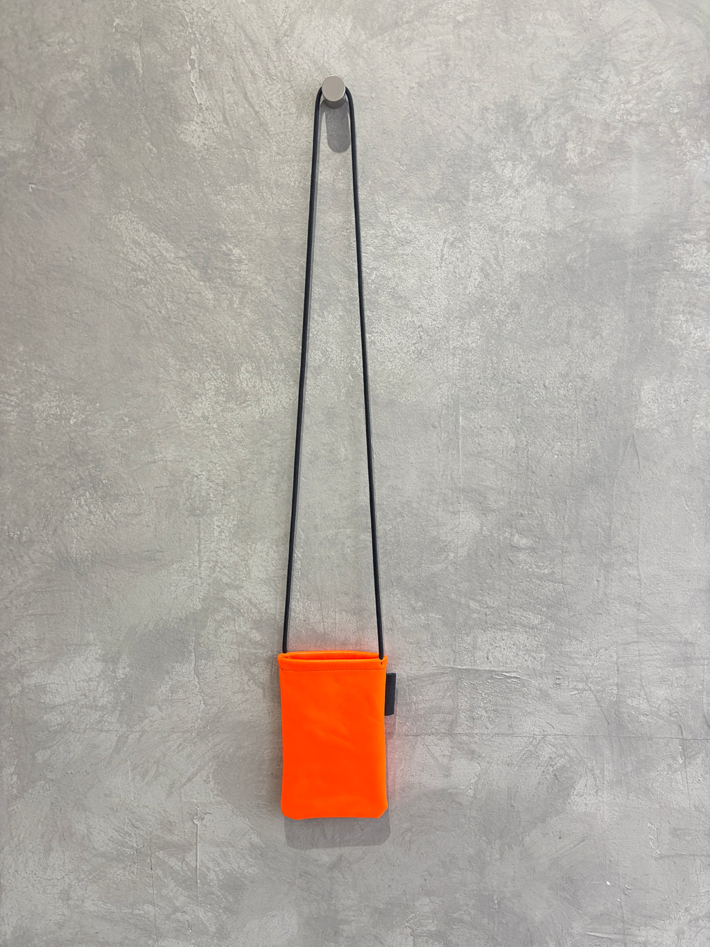 【新色追加】ネオンカラーサコッシュ／SP240214