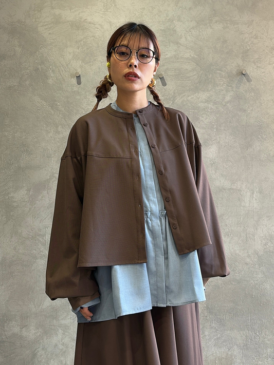 ラウンドステッチサーキュラシャツ／CYAN tokyo