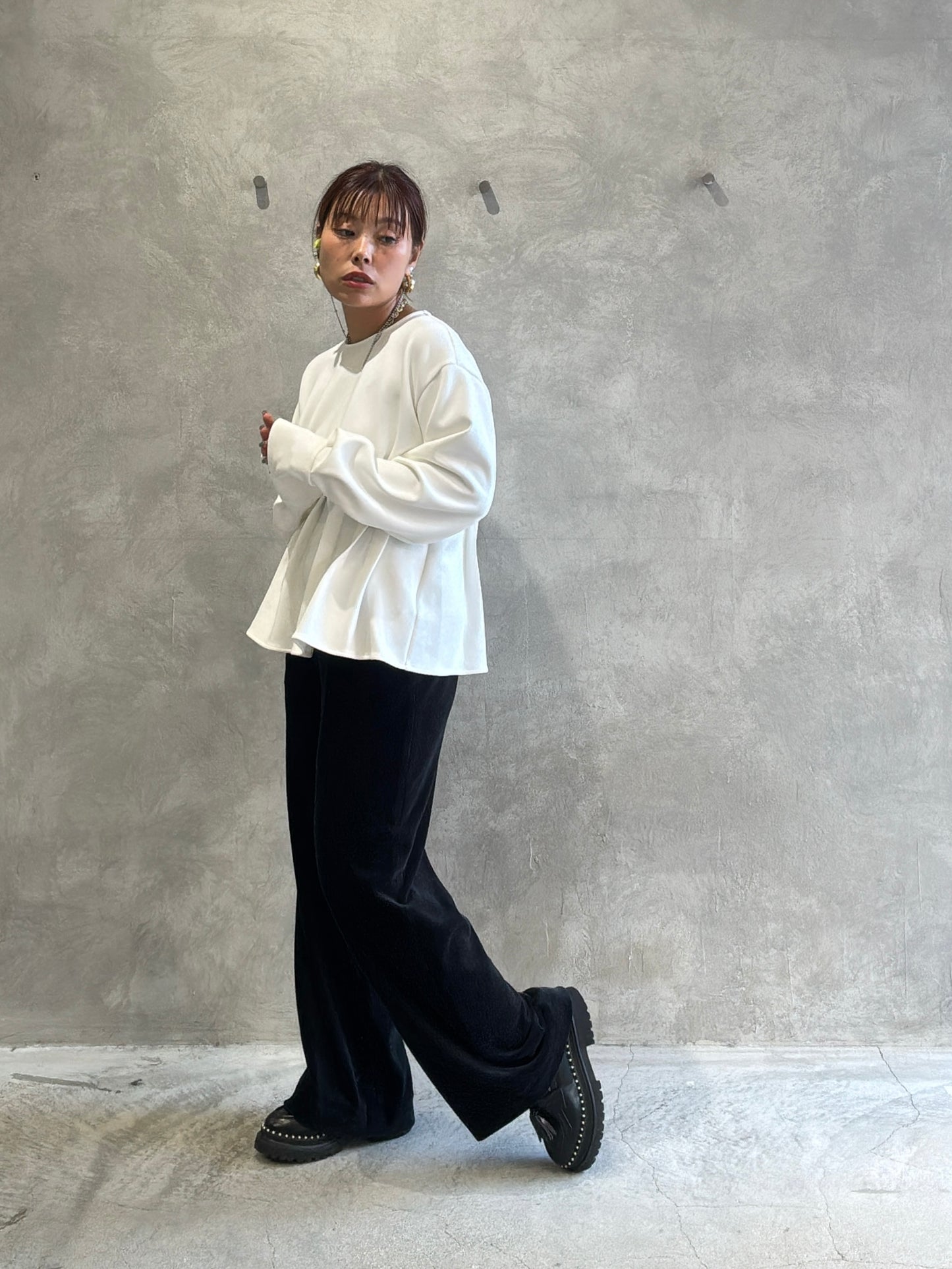 コーデュロイジャージーセミワイドパンツ／trois