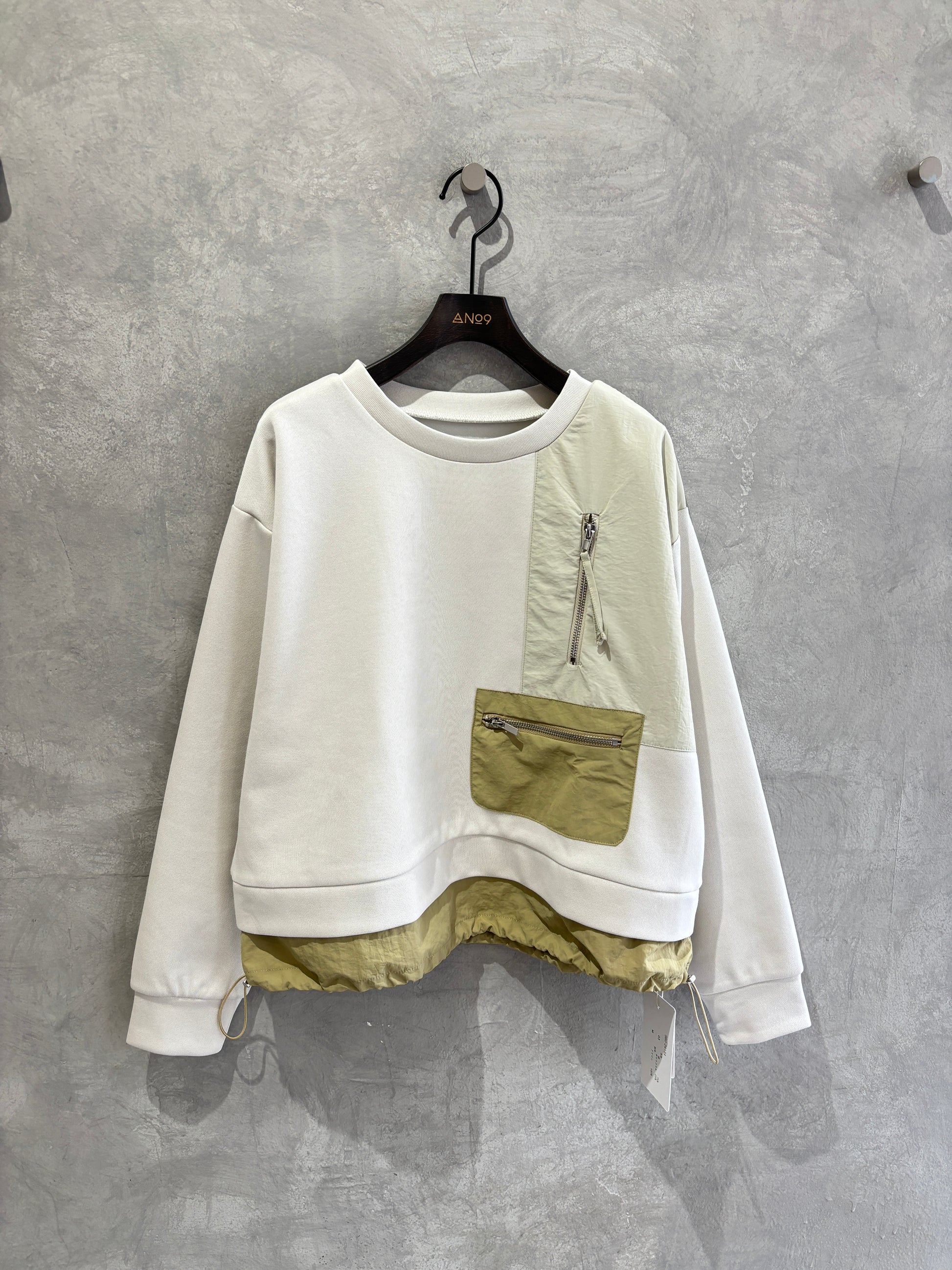 ナイロンドッキングスウェット