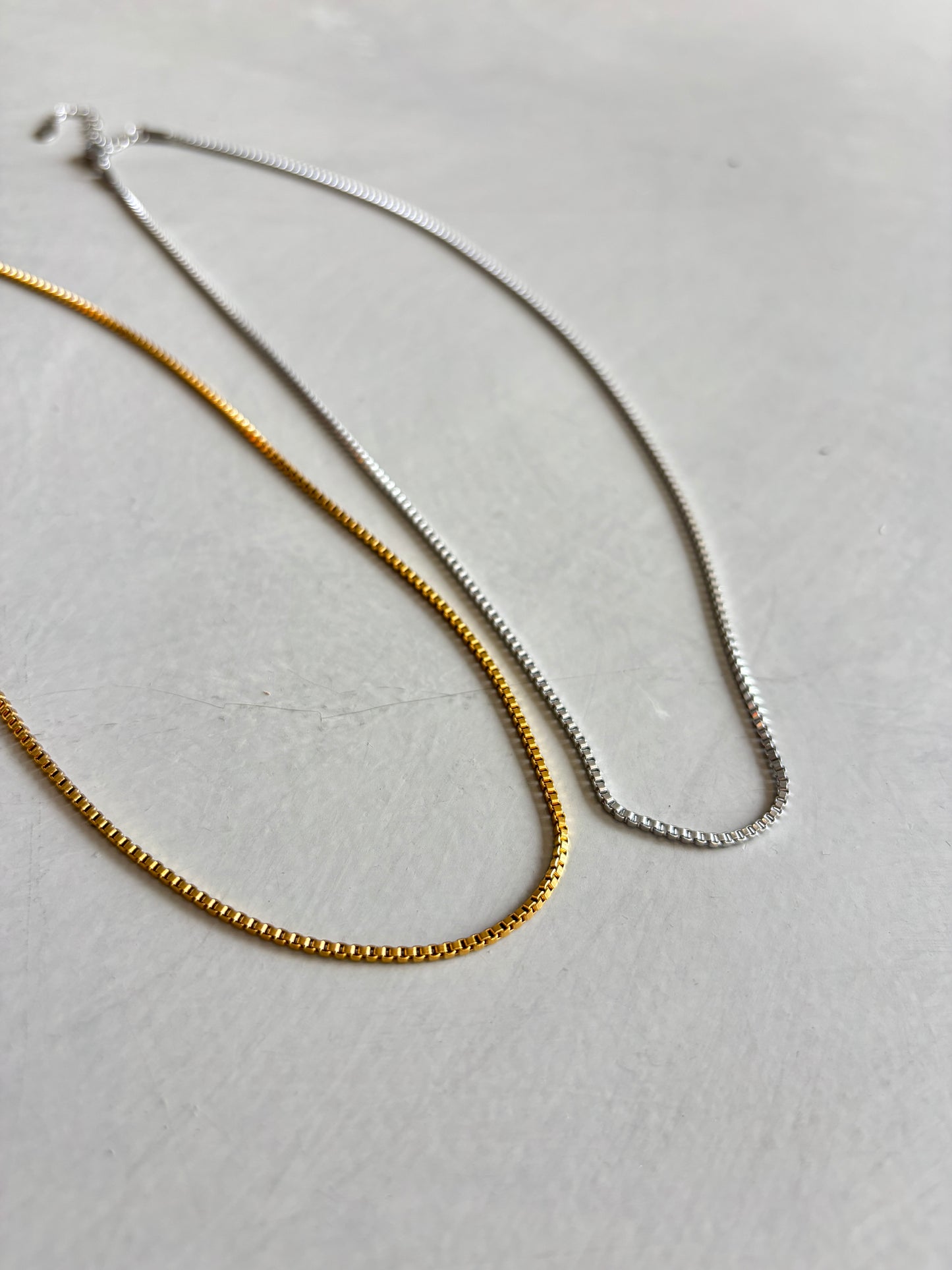 シンプルネックレス