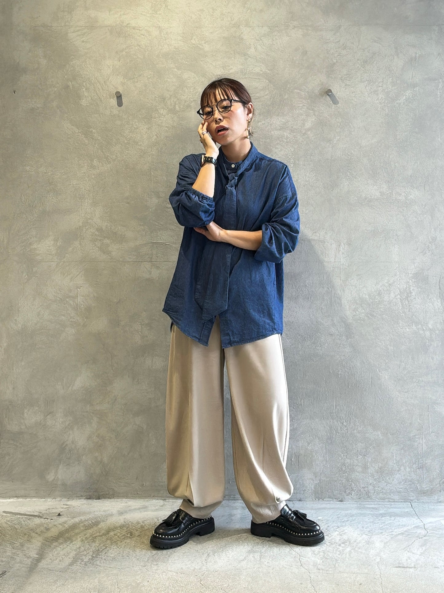 ライトデニムブラウス／Dignite collier