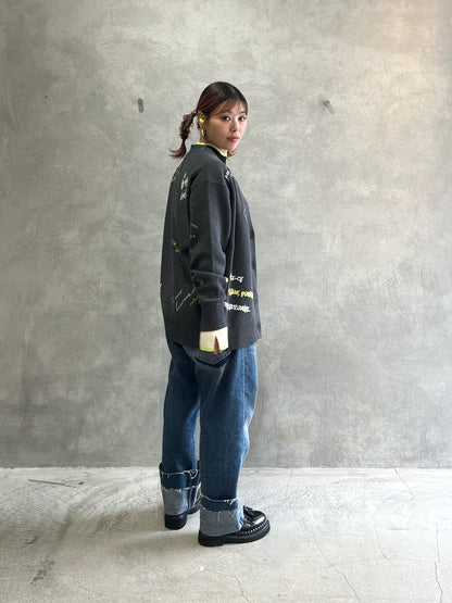 刺繍ロゴニットカーディガン／LHELBIE