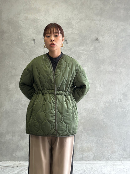 キルティングVネックショートコート／trois