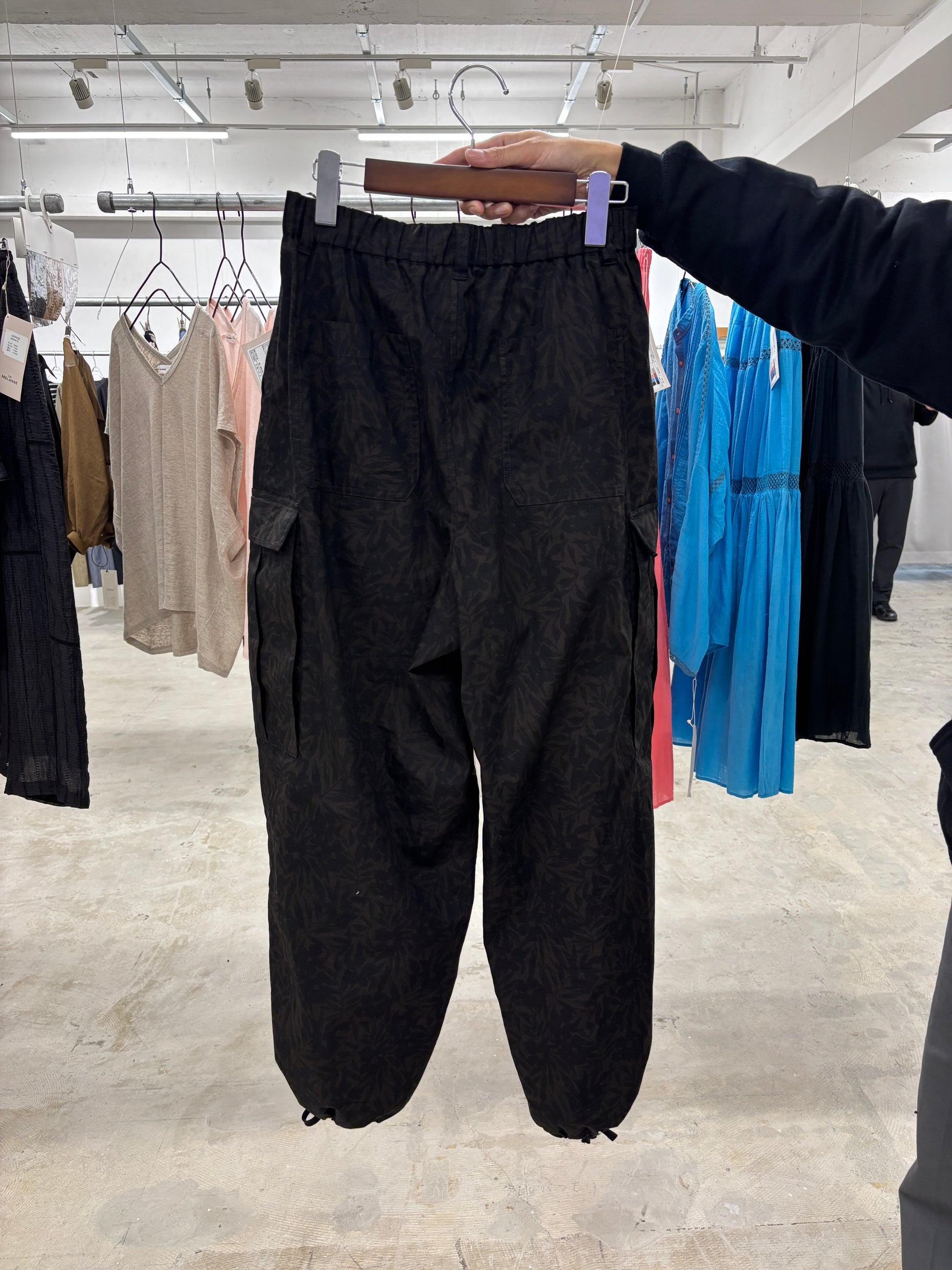 受付終了【予約販売】花柄プリントカーゴパンツ／8623505／LE MÉLANGE／2026 SS#2