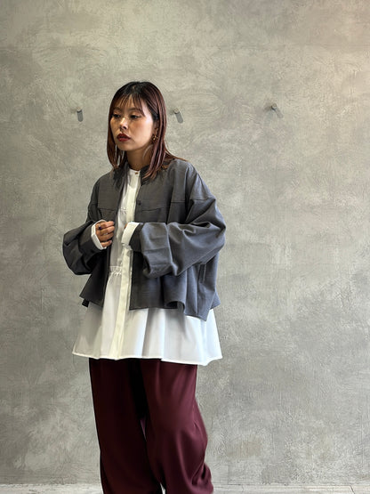 ラウンドステッチサーキュラシャツ／CYAN tokyo