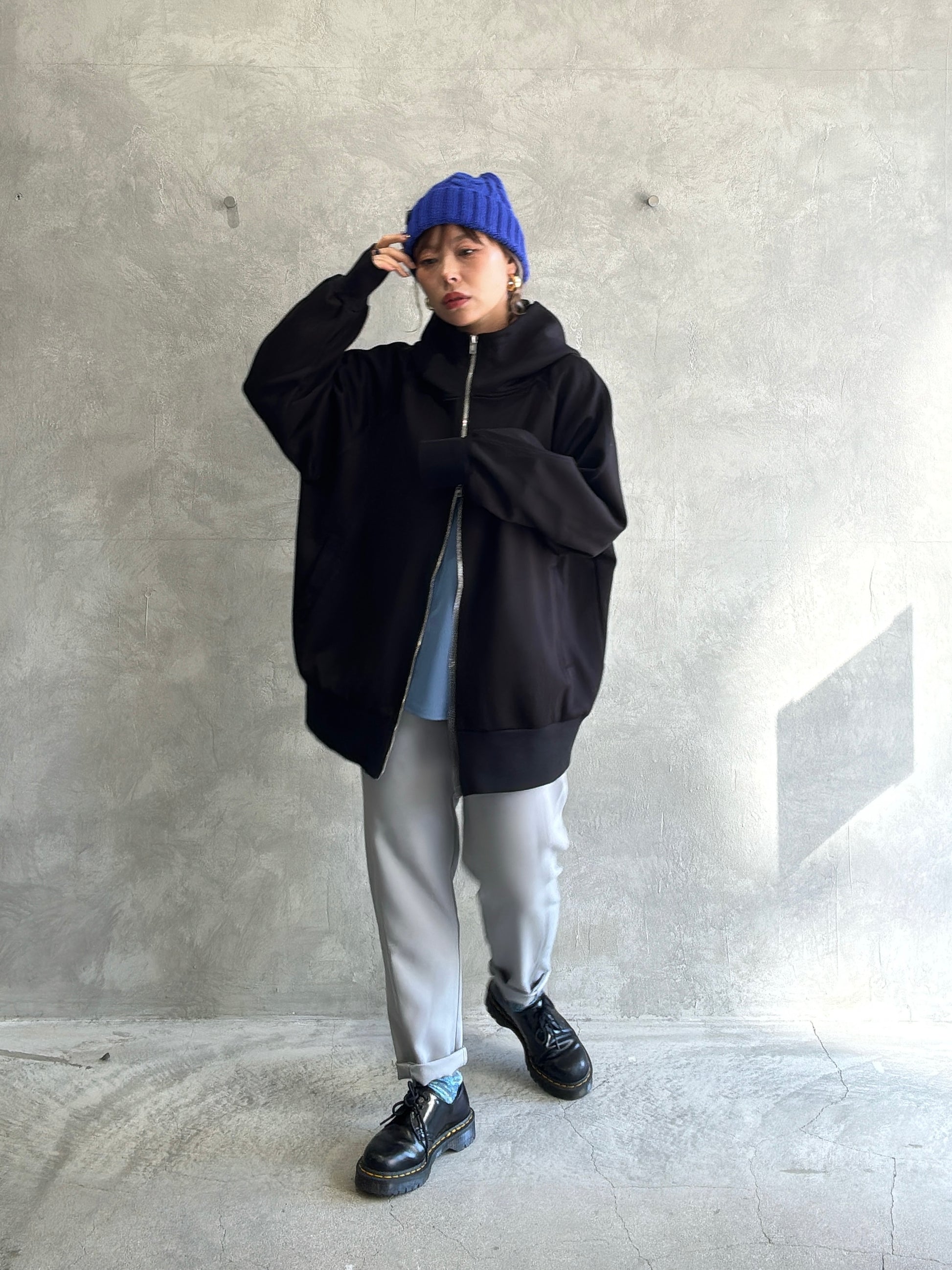 ジップアップロングパーカー