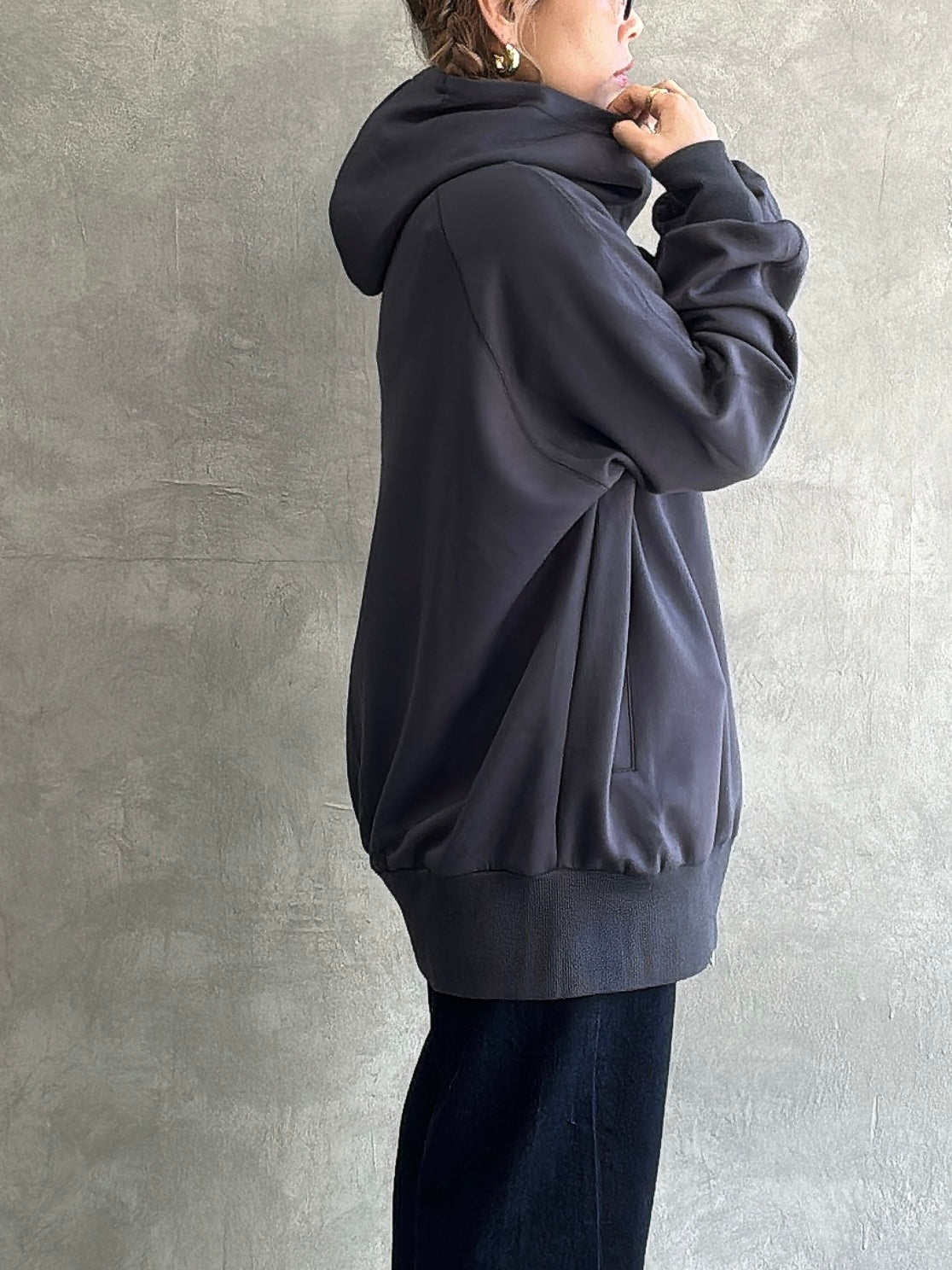 ジップアップロングパーカー