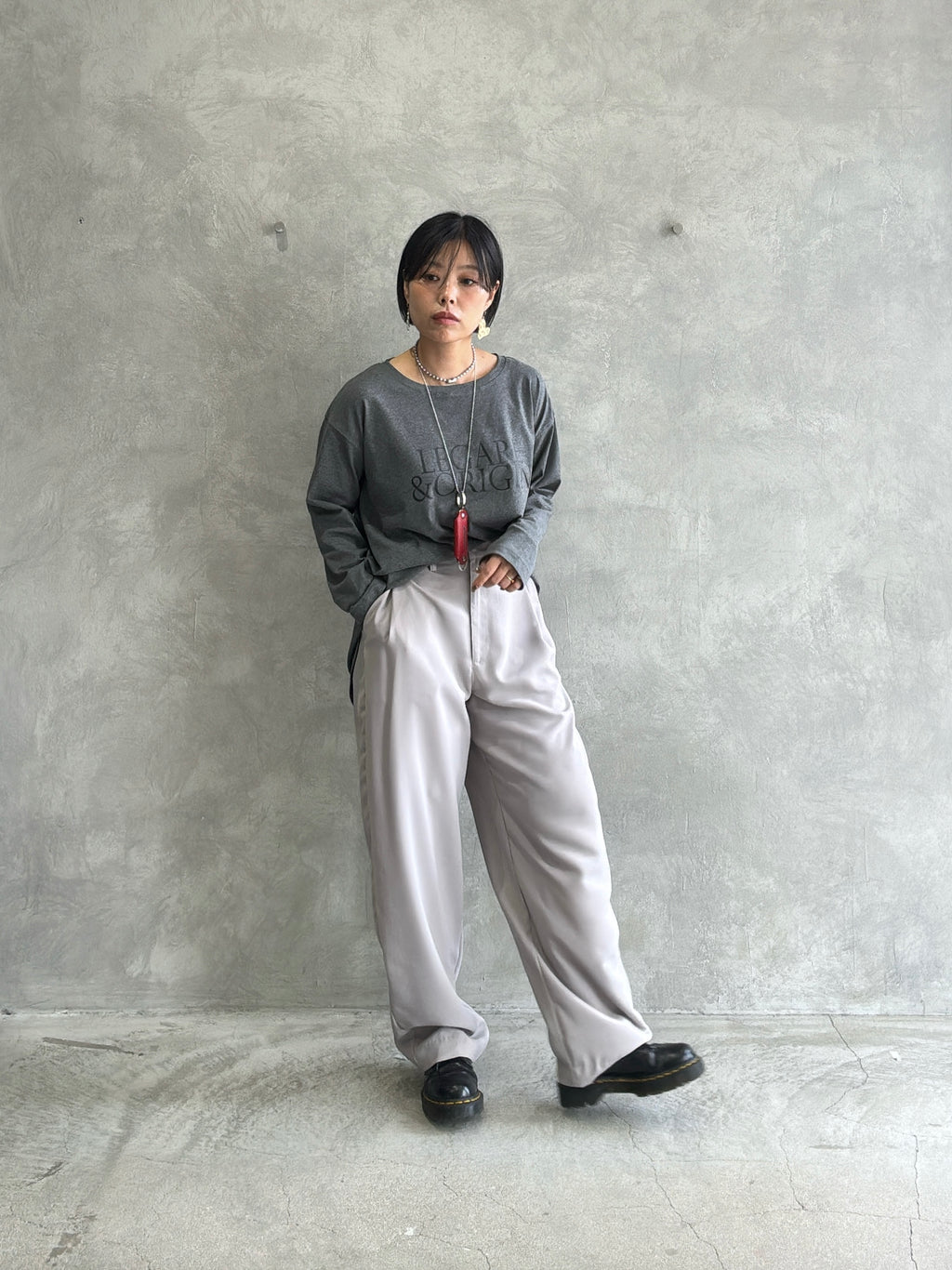 ロゴプリントロンT／Anna Kerry