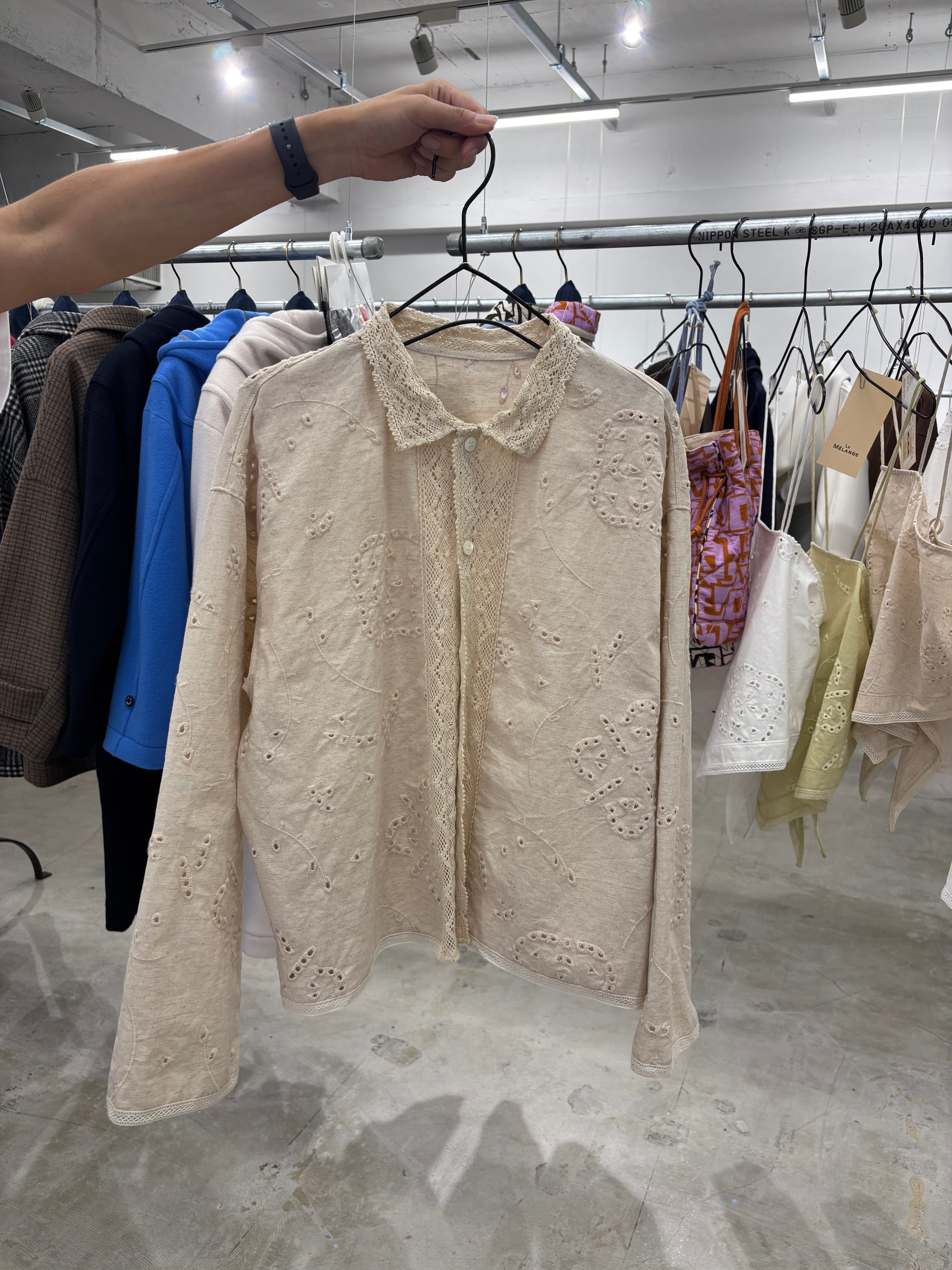 【予約⚡︎販売】カットワーク刺繍シャツ／8663201／LE MÉLANGE／2026 AW #2