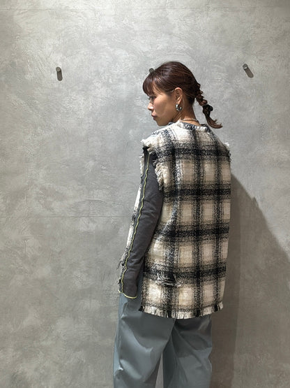 クラッシュツイードVネックベスト／the Nines