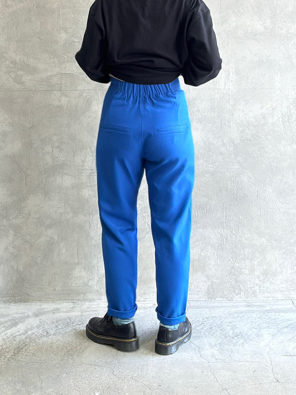 スリムカーブカラーパンツ／No.9-the Nines-