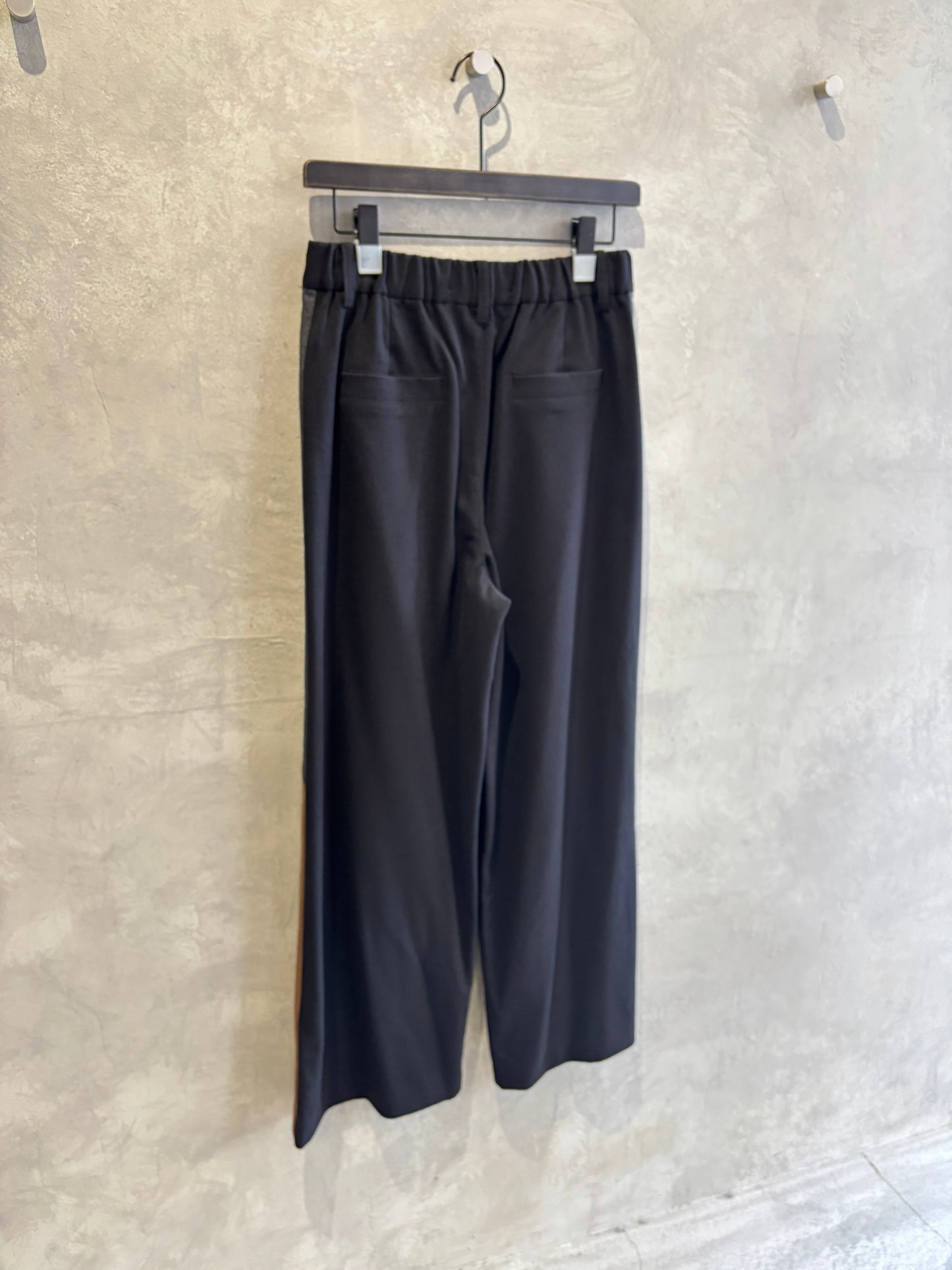 サイドラインワイドパンツ／Anna Kerry