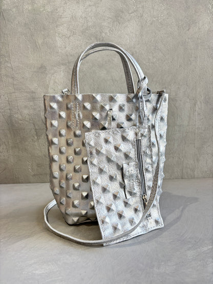 スタッズエンボスバッグ／イタリア・フィレンチェのレザーバッグ