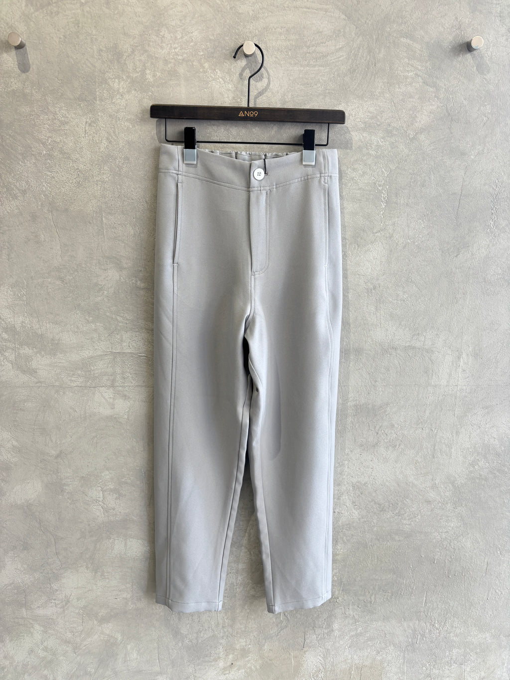 スリムカーブカラーパンツ／No.9-the Nines-