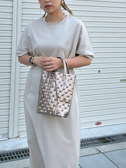 スタッズエンボスバッグ／イタリア・フィレンチェのレザーバッグ