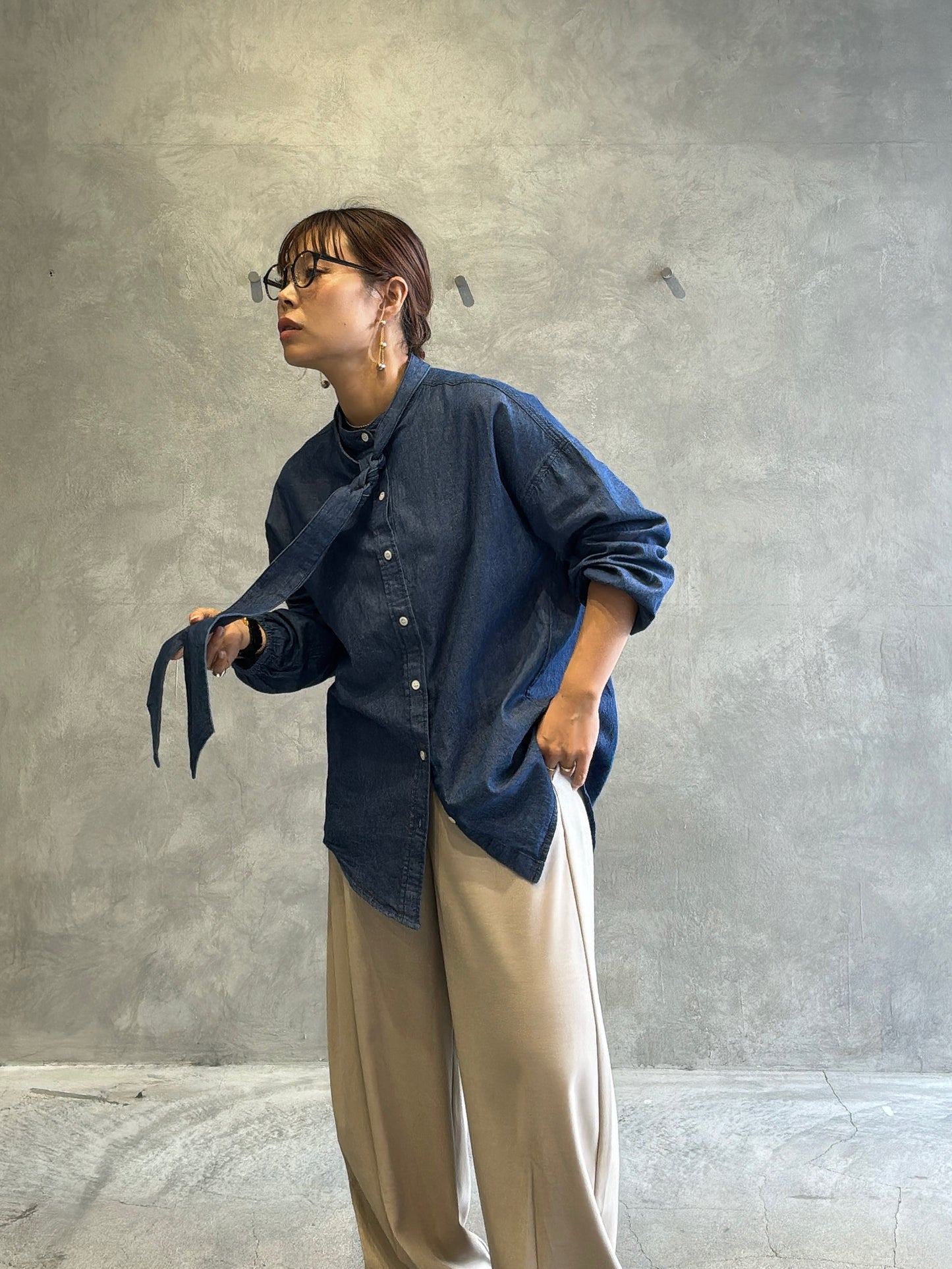 ライトデニムブラウス／Dignite collier