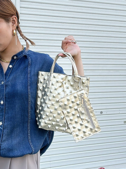 スタッズエンボスバッグ／イタリア・フィレンチェのレザーバッグ