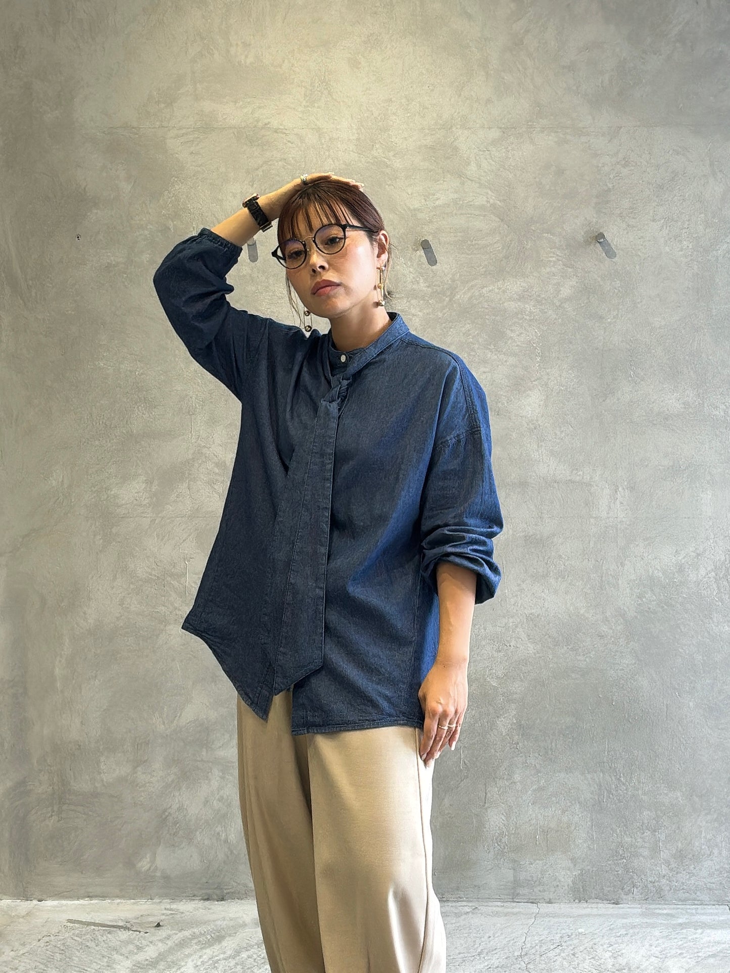 ライトデニムブラウス／Dignite collier