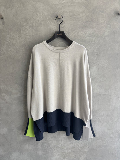 配色ドルマンニット