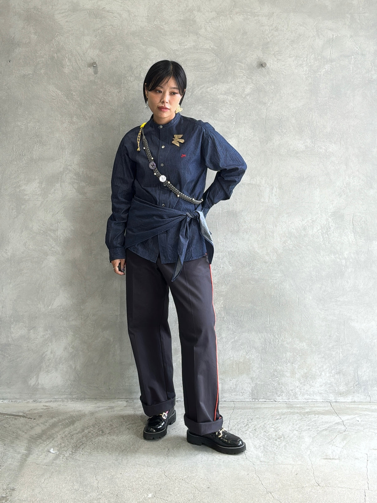 スタンドカラーデニムシャツ（スカーフ付き）／#8643203／LE MÉLANGE／2026 AW #1