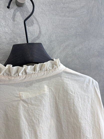 フリルシャツ／LE MÉLANGE