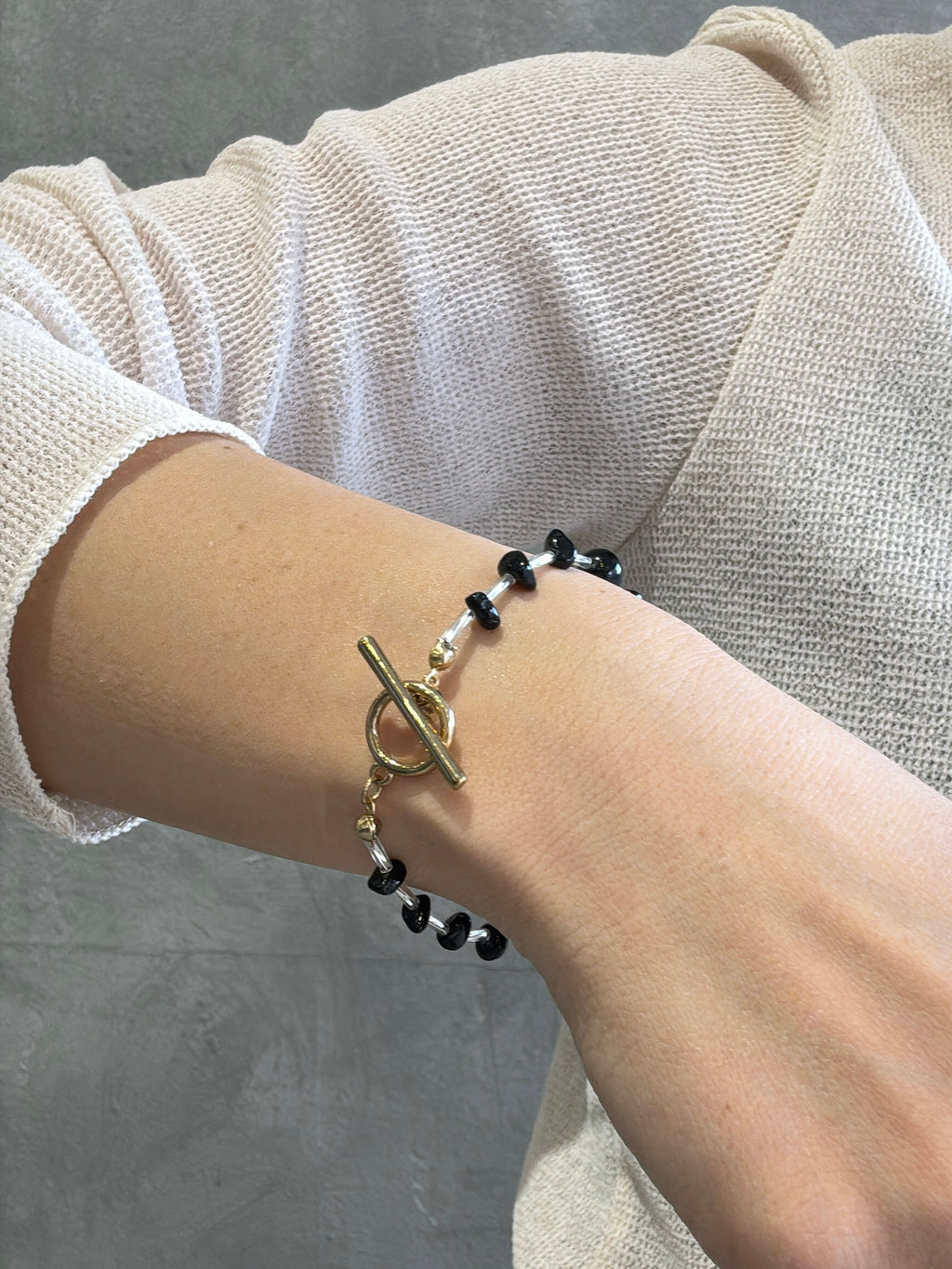 【予約販売】ブラックビーズmixブレスレット