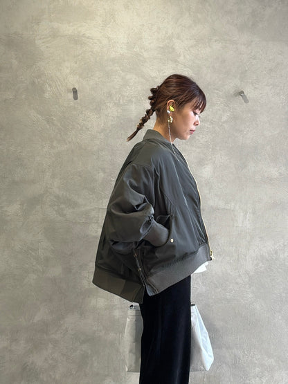 ナイロンツイルポンチョライクMA-1／trois