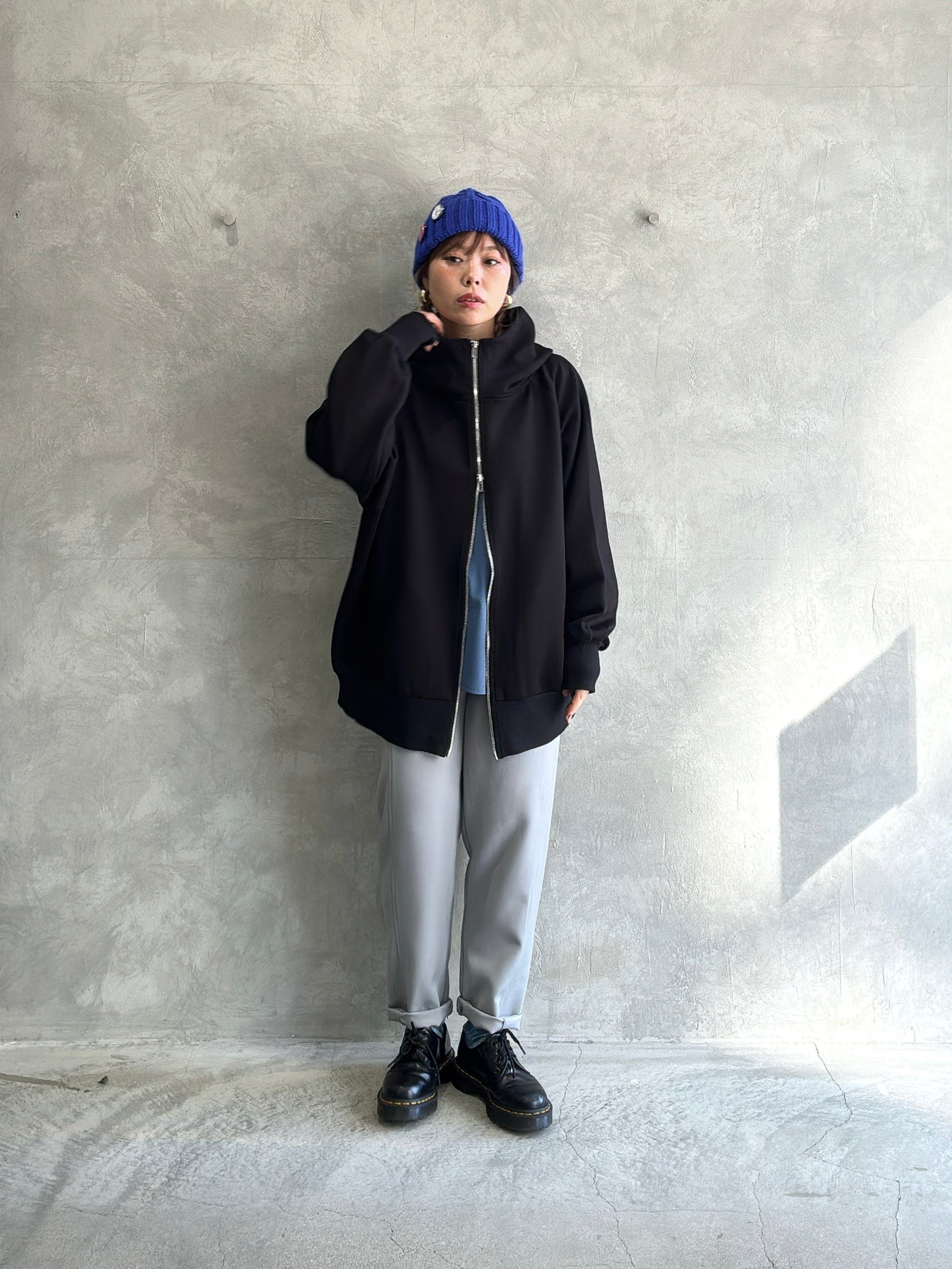 ジップアップロングパーカー