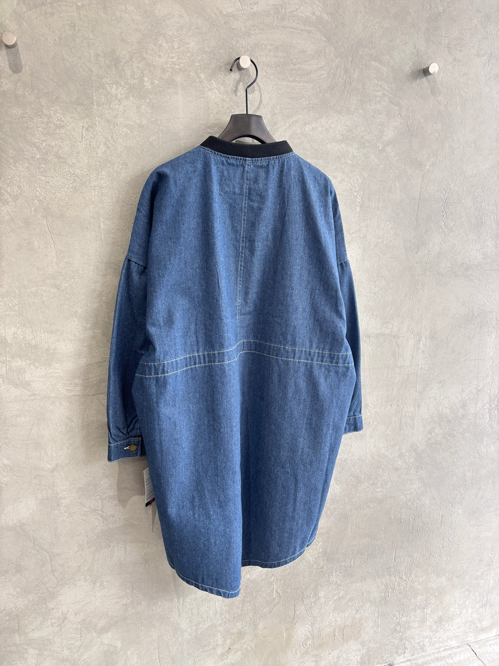 ロングデニムシャツ