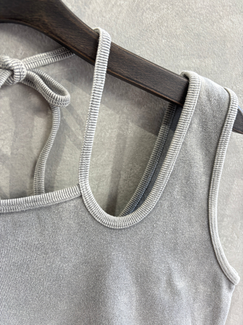 #勝ち確【予約⚡︎販売】ホルターデザインノースリーブ／VERSEAU