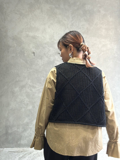 透かしアーガイルニットベスト／CYAN tokyo