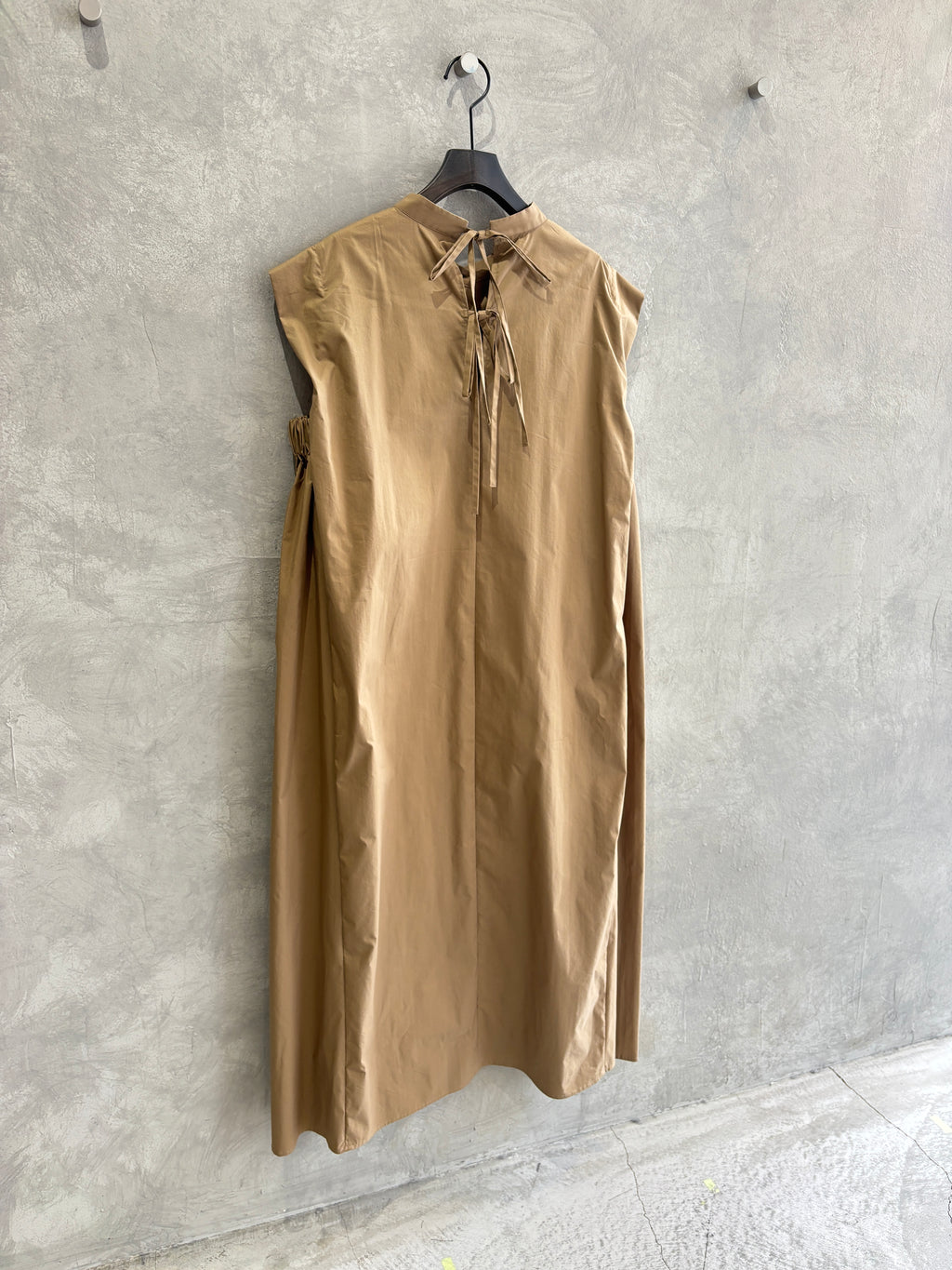 スタンドカラーワンピース／Dignite collier／MNMS