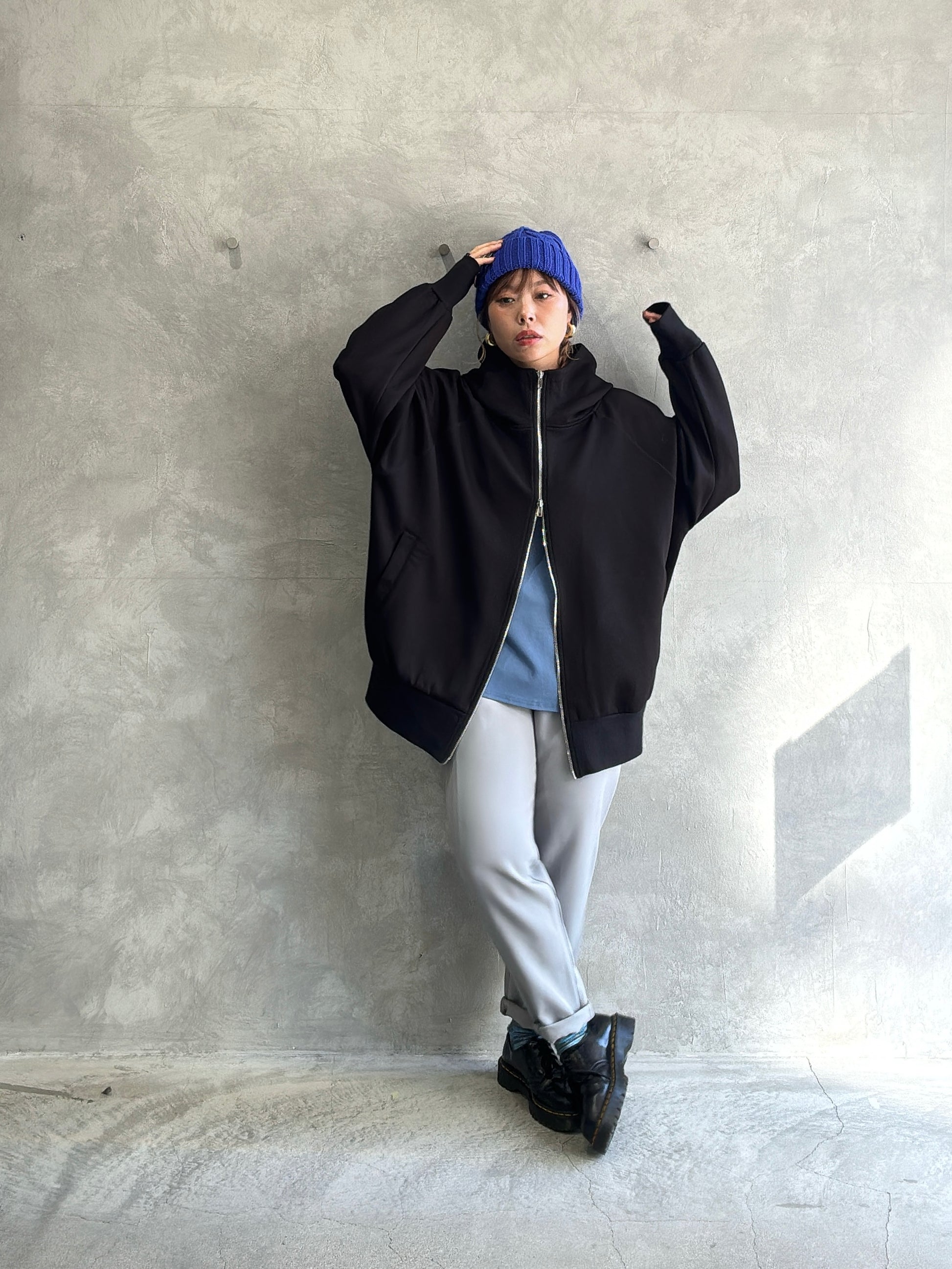 ジップアップロングパーカー