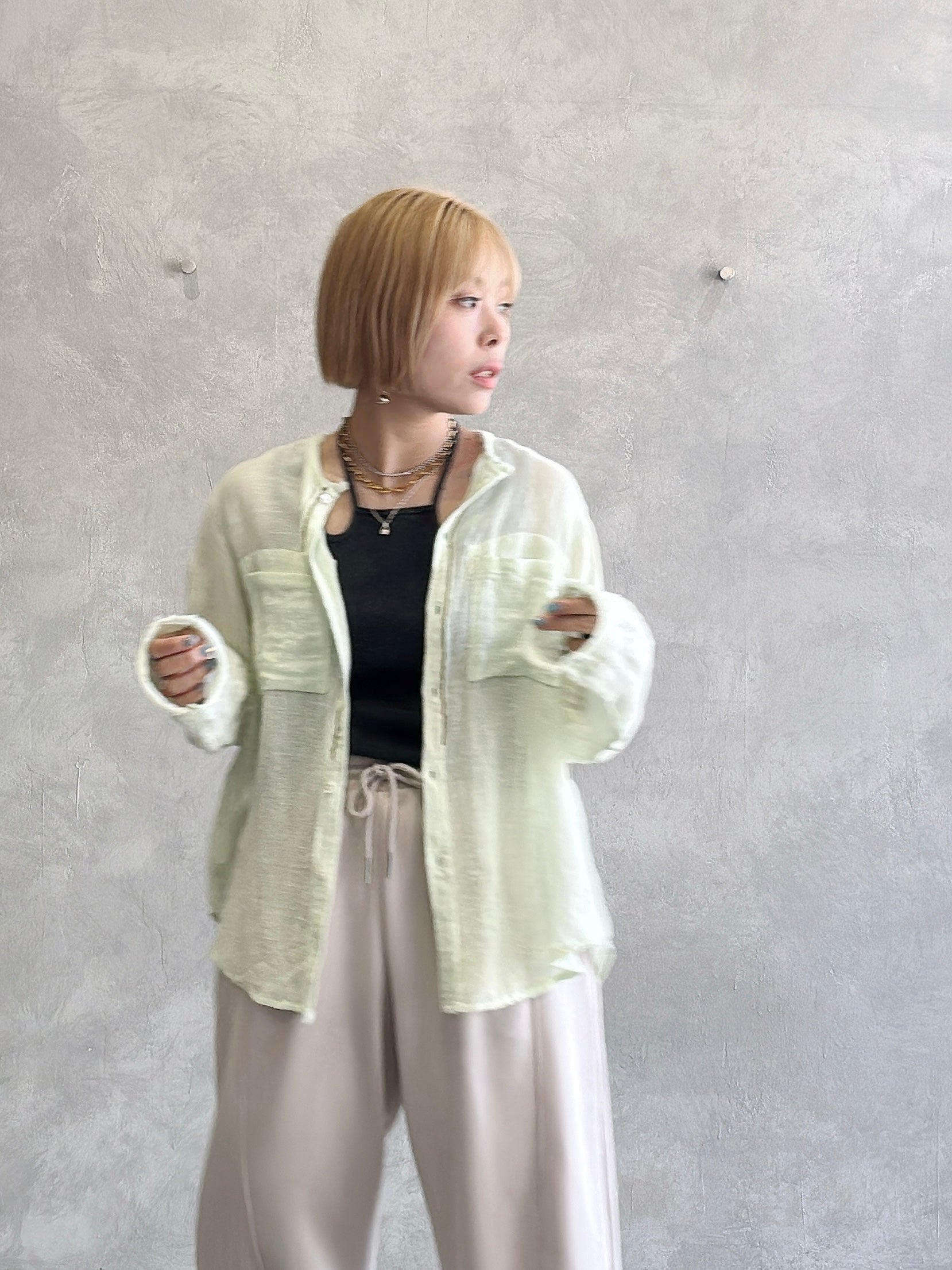 受付終了【週末限定⭐︎予約販売】ホルターデザインノースリーブ／VERSEAU